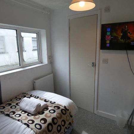 Bridge Street En Suite Rooms Merthyr Tydfil Eksteriør billede