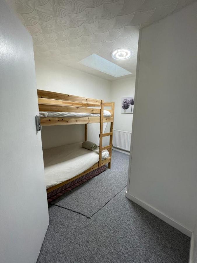 Bridge Street En Suite Rooms Merthyr Tydfil Eksteriør billede